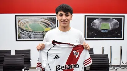 Lucas Silva firmó su primer contrato con blindaje exorbitante Lucas Silva firmó su primer contrato con blindaje exorbitante