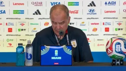 La bronca de Bielsa por el empate: "No hay dudas de que merecimos ganar el partido con Arabia y hoy" La bronca de Bielsa por el empate: "No hay dudas de que merecimos ganar el partido con Arabia y hoy"
