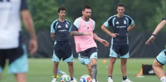 Scaloni define el once de la Selección Argentina ante Islandia en una práctica abierta