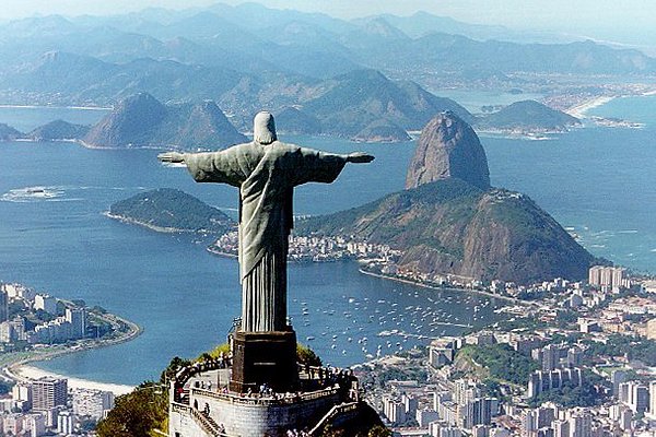 lezama-convoca-a-hoteleros-a-viajar-a-brasil-1
