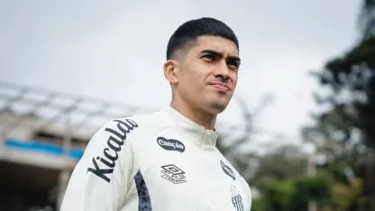 Se complicó la llegada de Frías a Racing