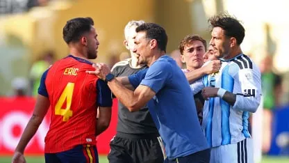 Paredes rompió el silencio, calificó la sanción de 10 partidos como "exagerada" y espera que pueda reducirse